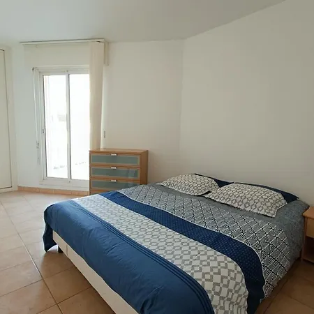 Charming Spacious And With 2 Balconies
