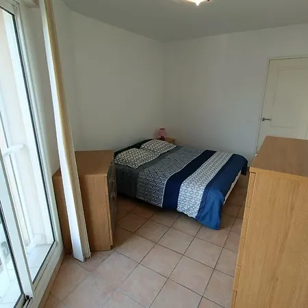 Charming Spacious And With 2 Balconies * Bandol